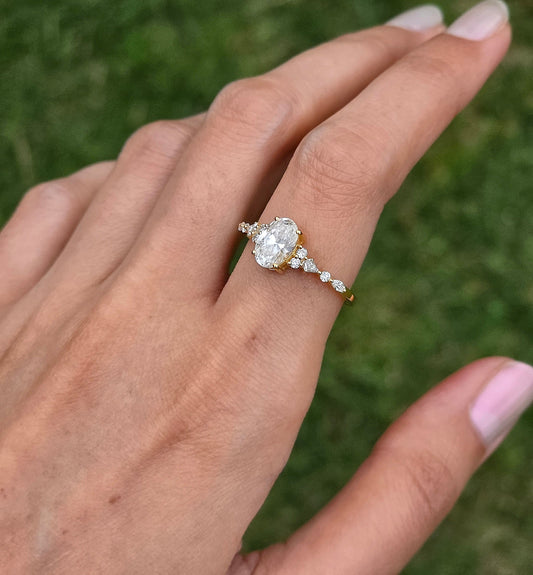 1 CT Oval Shaped Cluster Moissanite Diamond Engagement Ring