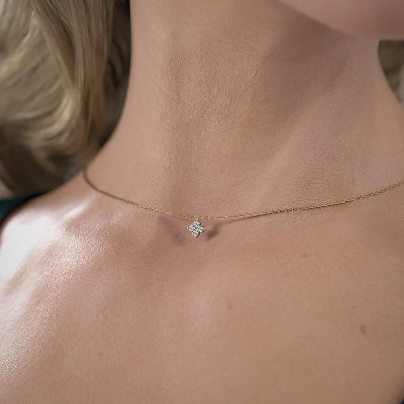 0.16 CT Round Clover Pendant Moissanite Diamond Necklace in Solid Gold