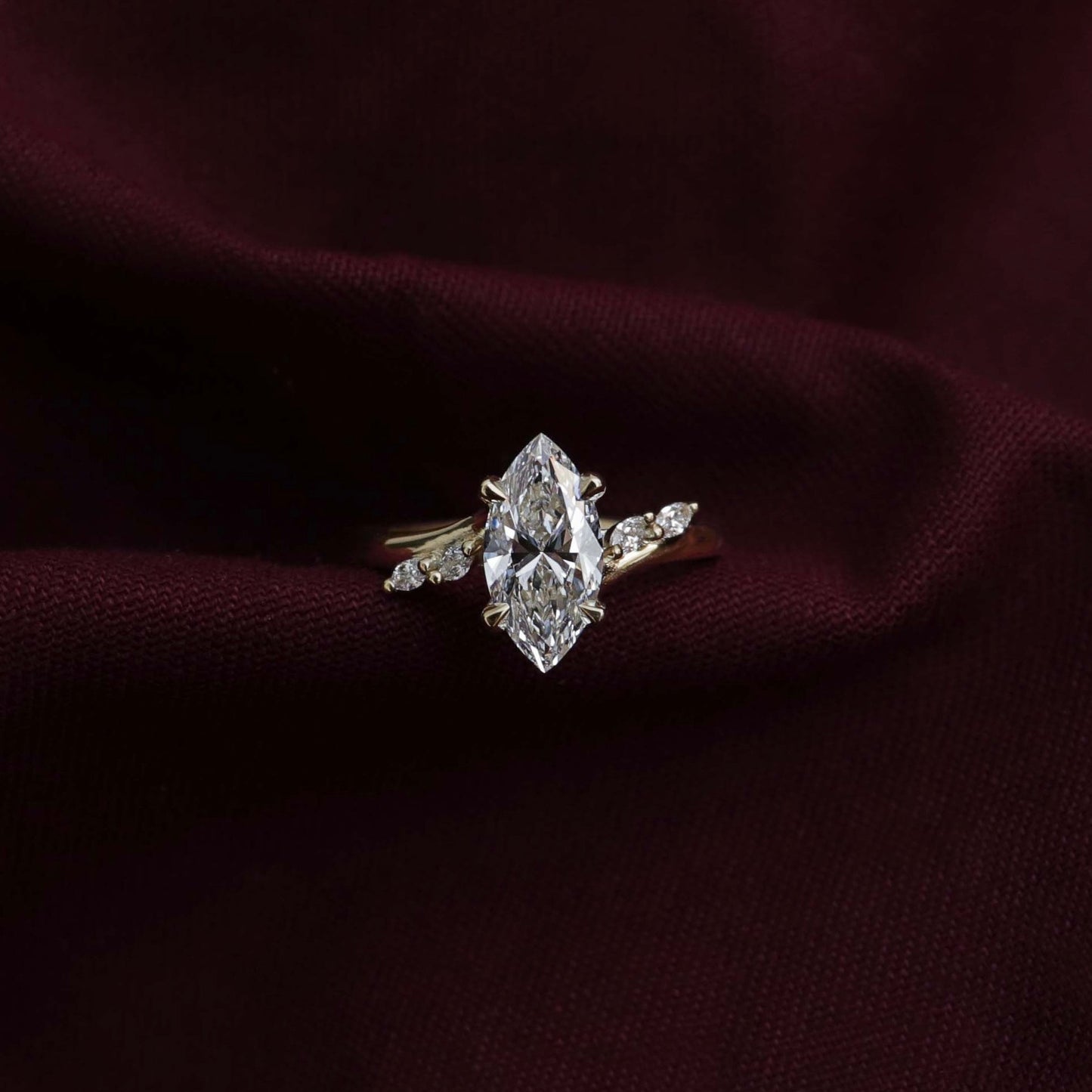 Stunning 1.5-2.5 CT Marquise Moissanite Engagement Ring with Cluster Design