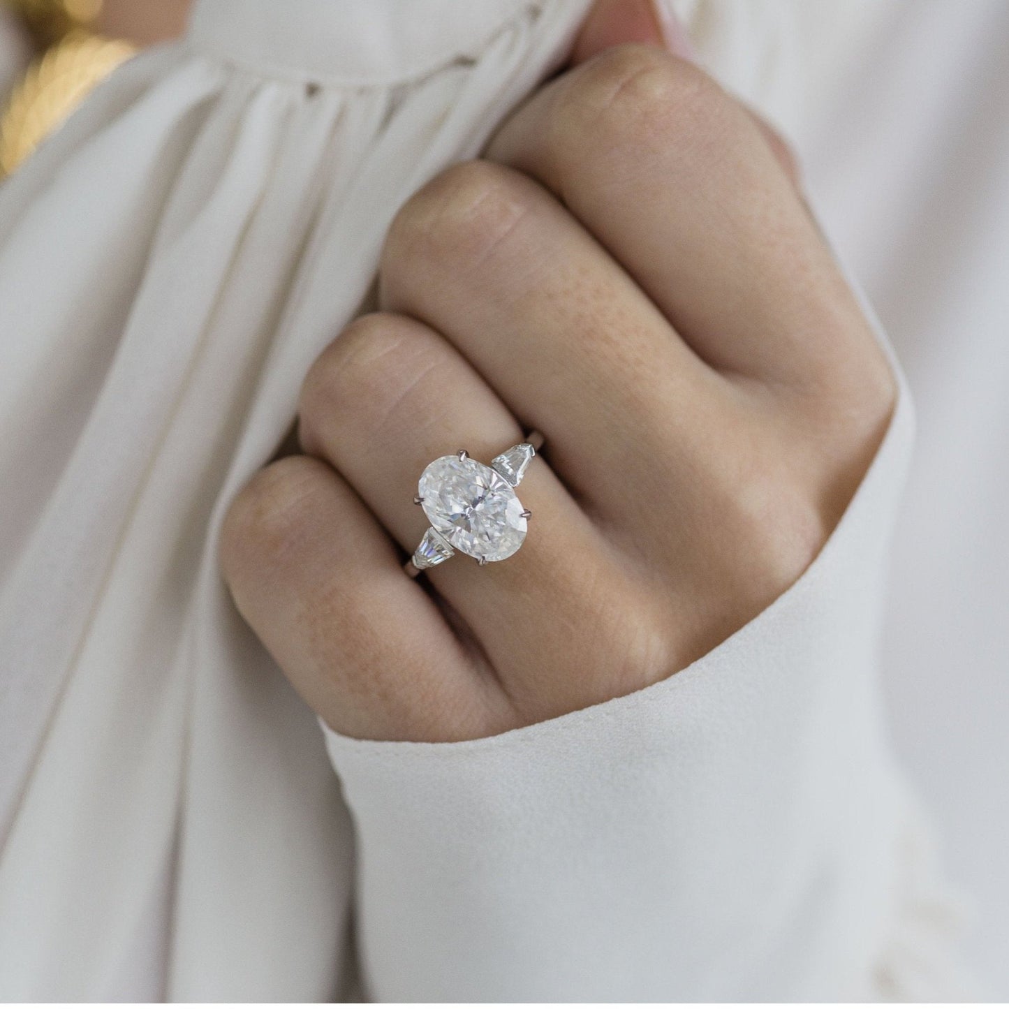 4.0 CT Crushed Ice Oval Three Stone Moissanite Engagement Ring (US Size 7.5 Ready To Ship) (Copy)