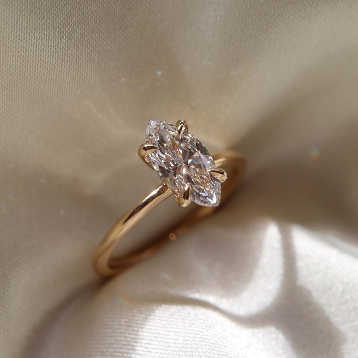 Stunning 1.5-2.5 CT Marquise Moissanite Engagement Ring with Solitaire Design