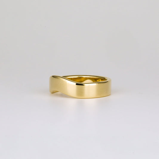 Curved Contour Wedding Band