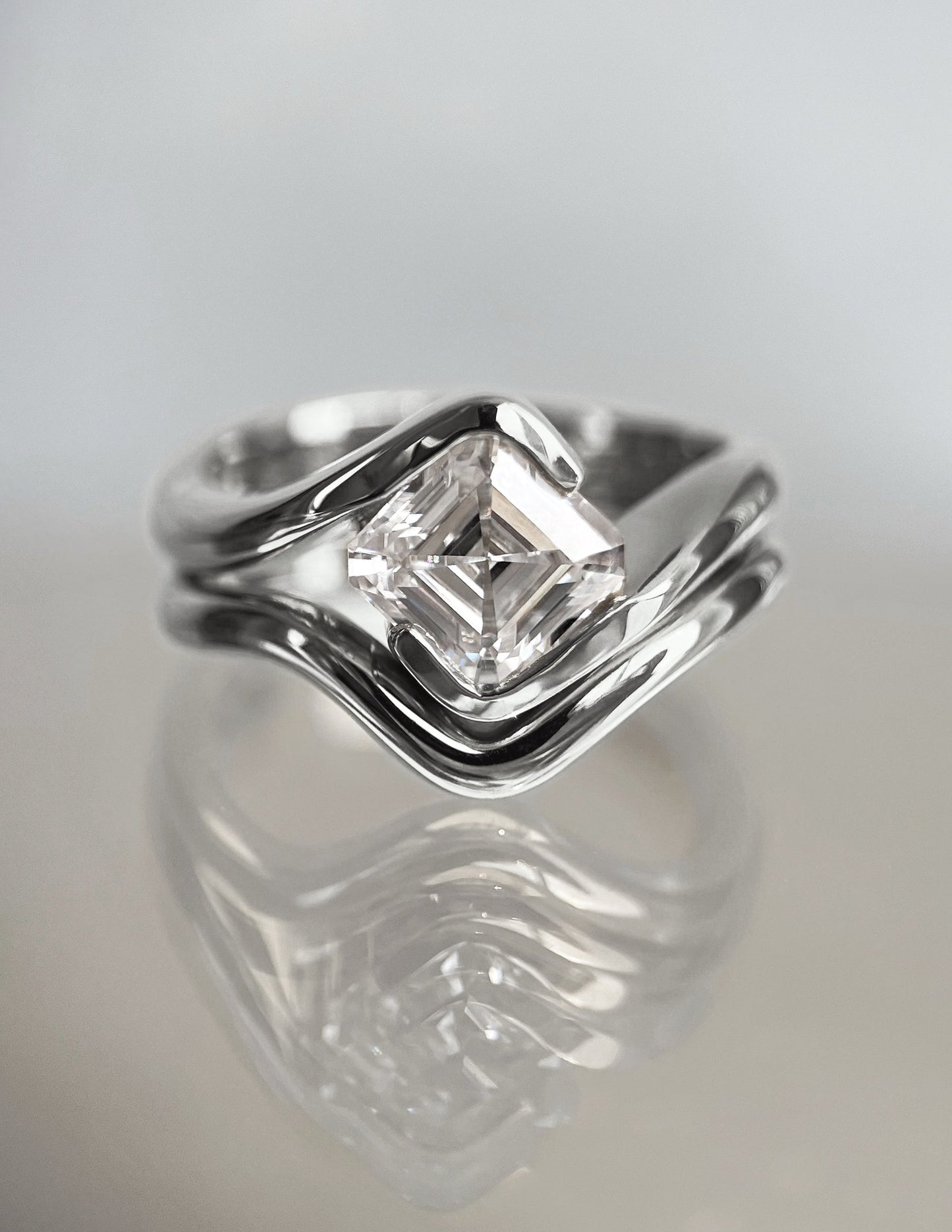 1.5 CT Asscher Moissanite Curved Shank Engagement Ring WIth Plain Stacking Band