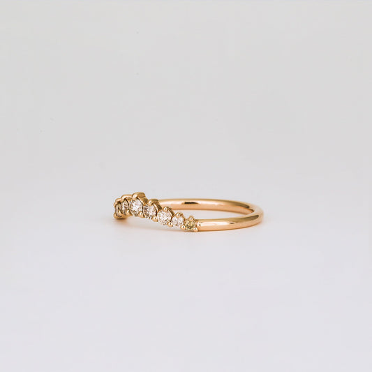 0.30 TCW Round Shaped Curved Moissanite Wedding Band