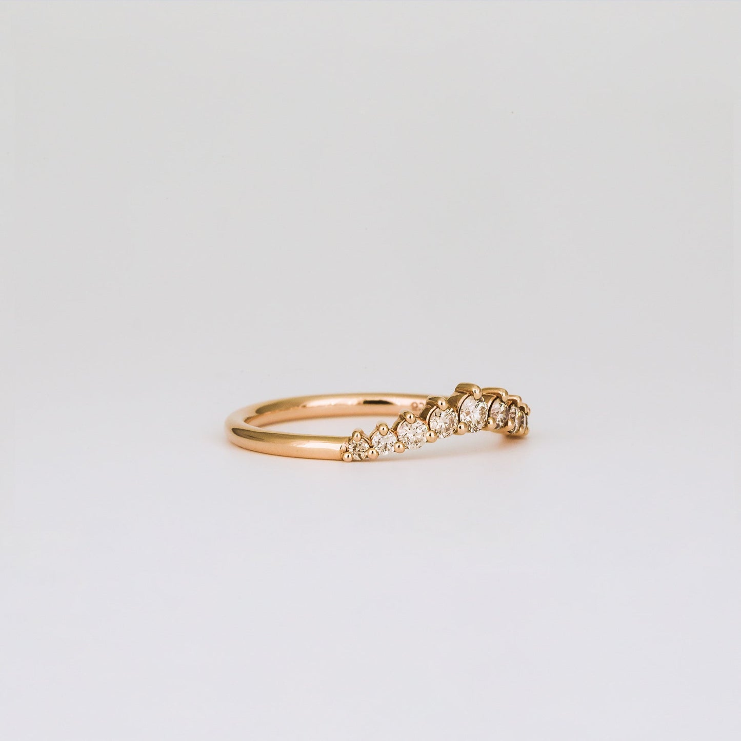 0.30 TCW Round Shaped Curved Moissanite Wedding Band