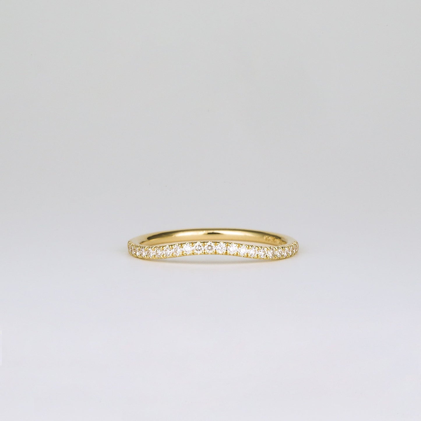 0.21 TCW Round Shaped Curved Moissanite Wedding Band