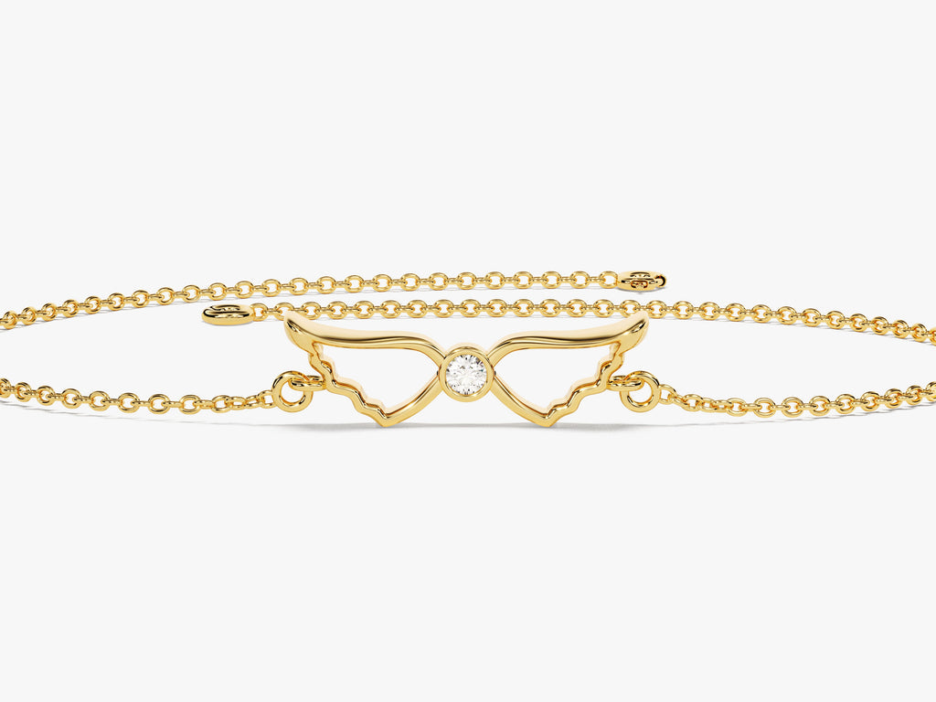 0.02 TCW Round Wing Shaped Charm Bracelet