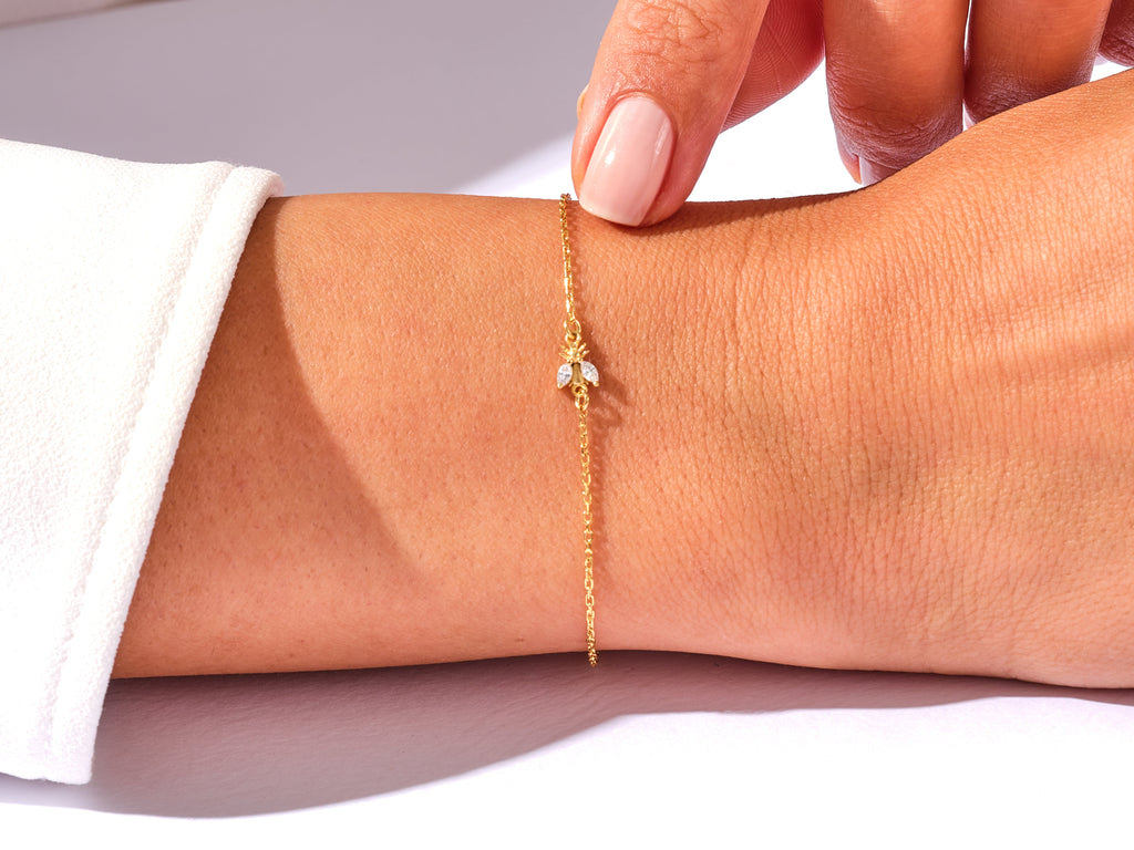 0.05 TCW Bee Shaped Moissanite Bracelet