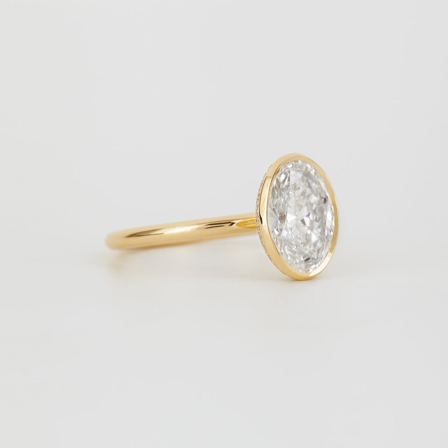 2.0 CT Oval Shaped Bezel Moissanite Engagement Ring