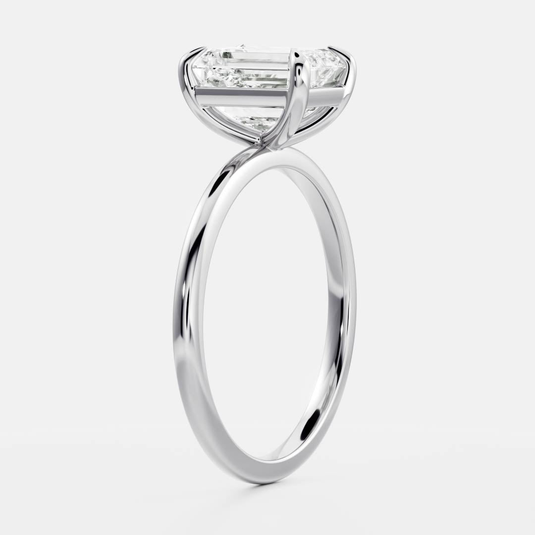 Stunning 1.5-2.5 CT Emerald Moissanite Engagement Ring with Solitaire Design