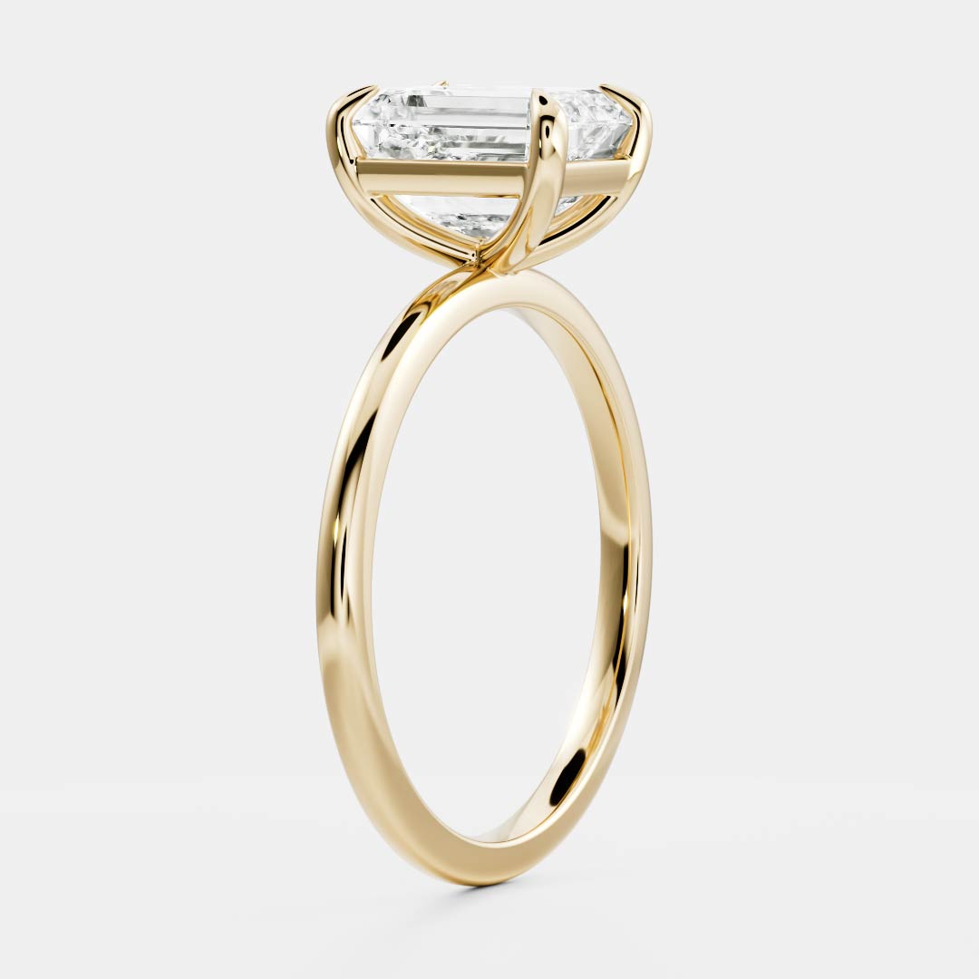 Stunning 1.5-2.5 CT Emerald Moissanite Engagement Ring with Solitaire Design