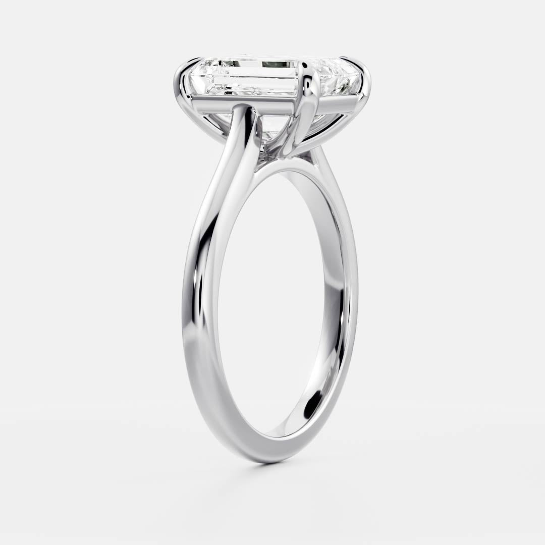 Stunning 2.0-3.0 CT Emerald Moissanite Engagement Ring with Solitaire Design
