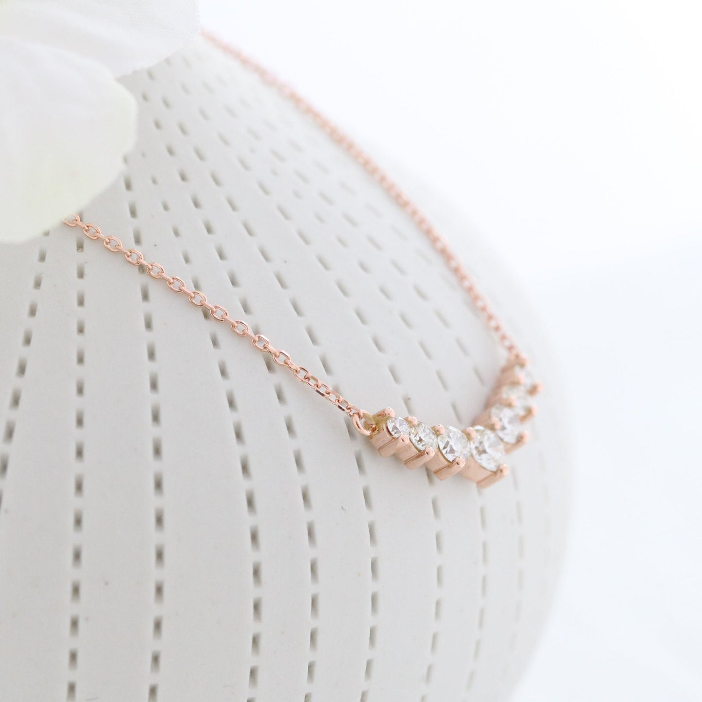 0.55 CT 7-Diamonds Moissanite Diamond Necklace in Solid Gold