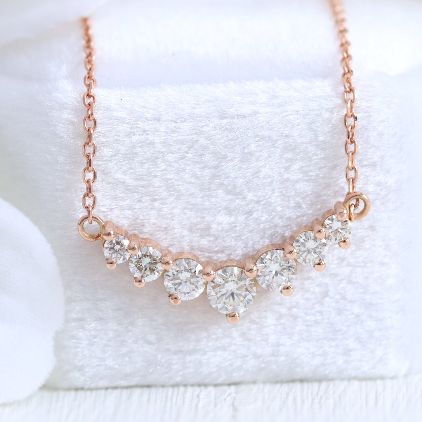 0.55 CT 7-Diamonds Moissanite Diamond Necklace in Solid Gold