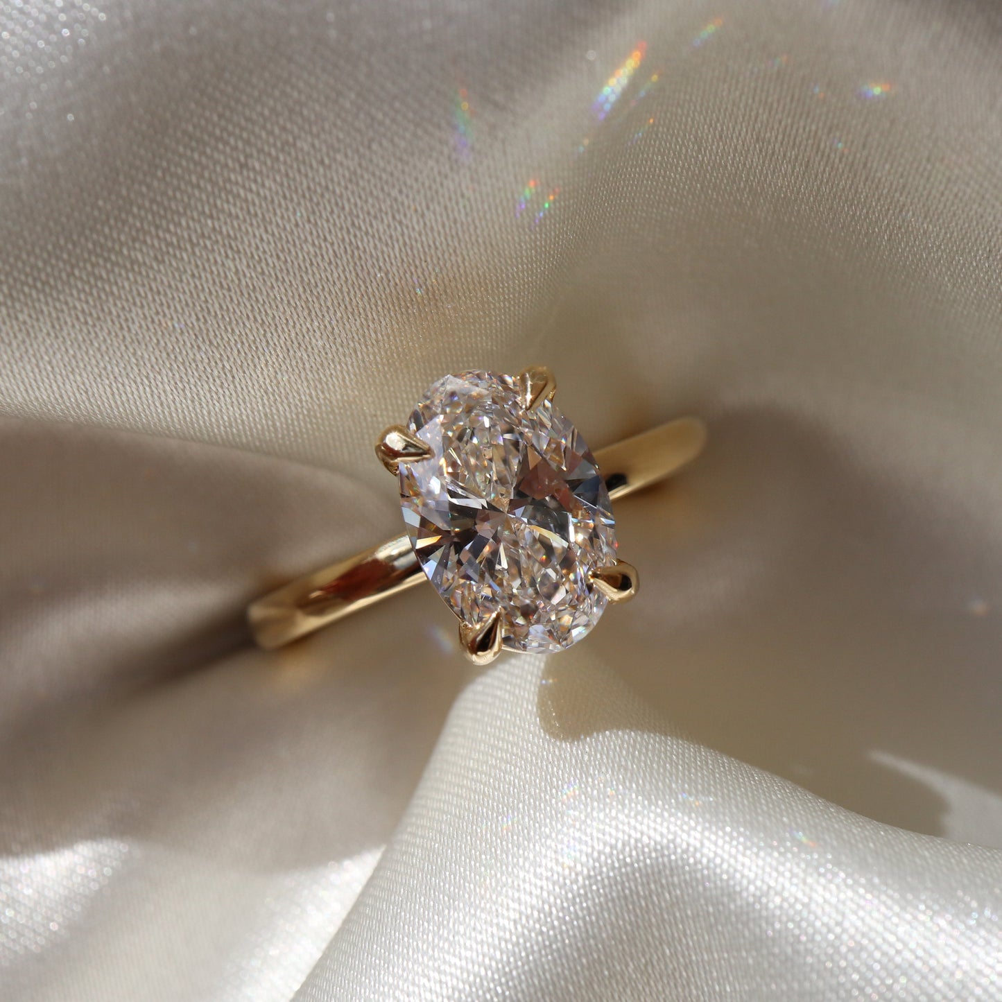 Stunning 2.0-3.0 CT Oval Moissanite Engagement Ring with Solitaire Design