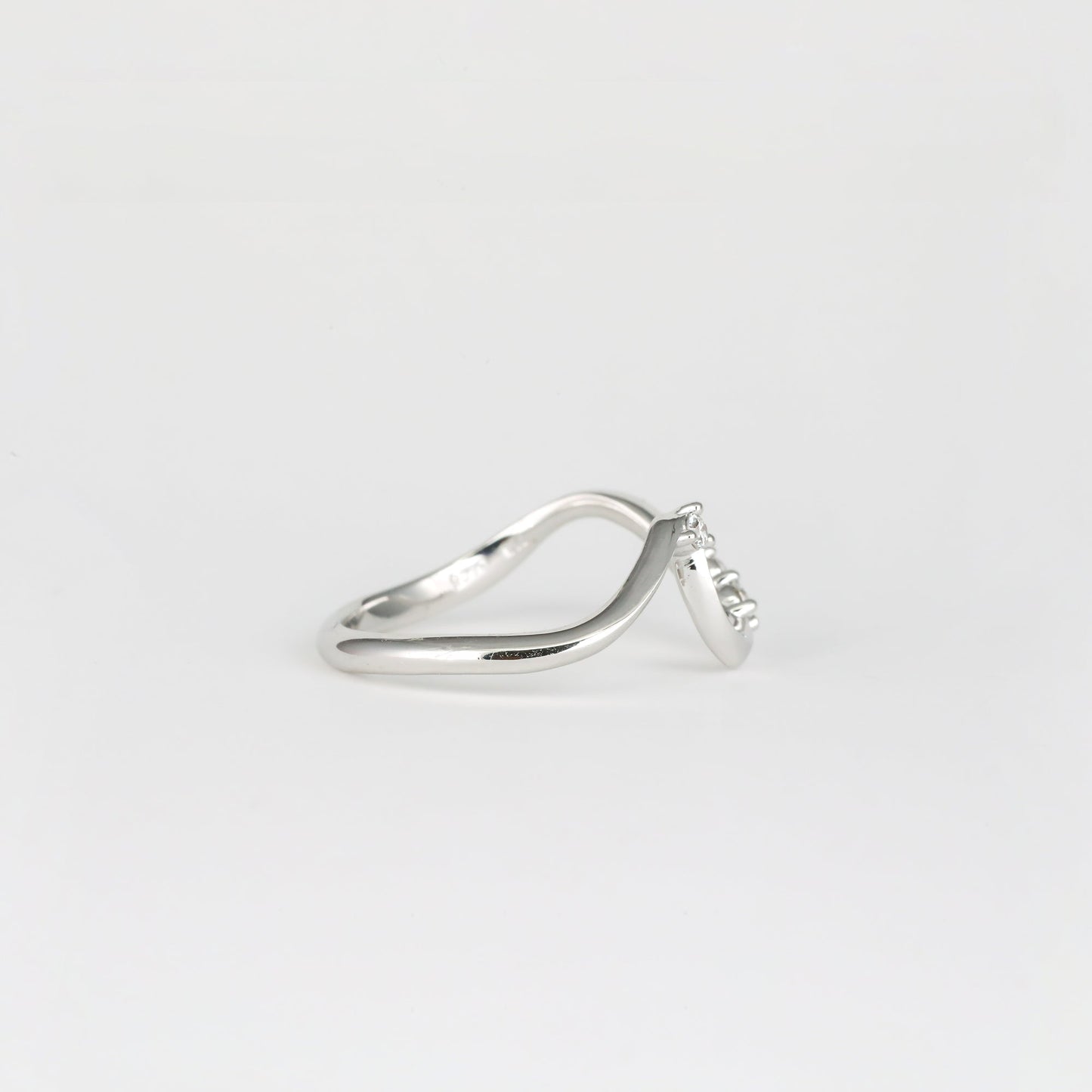 0.11 TCW Round Shaped Waved Moissanite Wedding Band