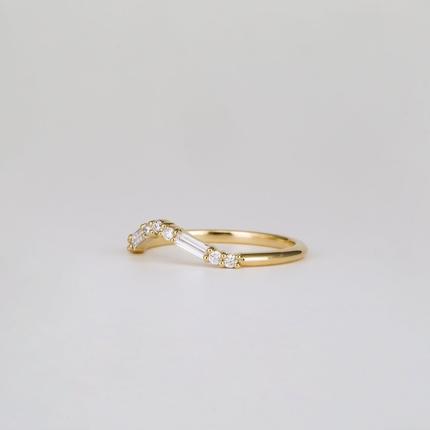 0.20 TCW Baguette & Round Shaped Curved Moissanite Wedding Band