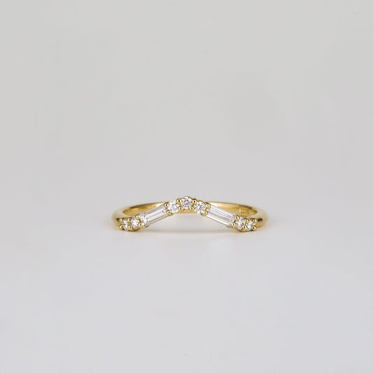 0.20 TCW Baguette & Round Shaped Curved Moissanite Wedding Band