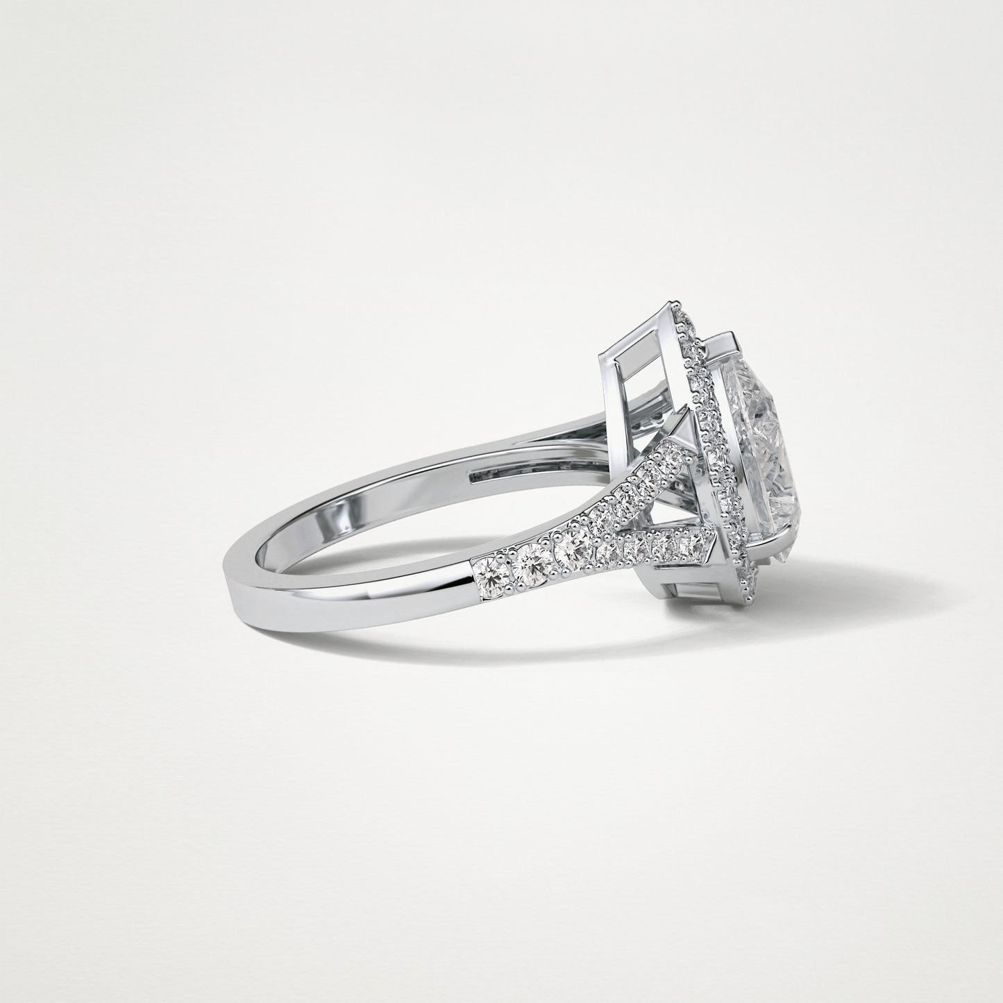 Pear Halo & Split Shank Moissanite Engagement Ring – 3.1 CT Lab-Created Brilliance in 10K/14K/18K Gold