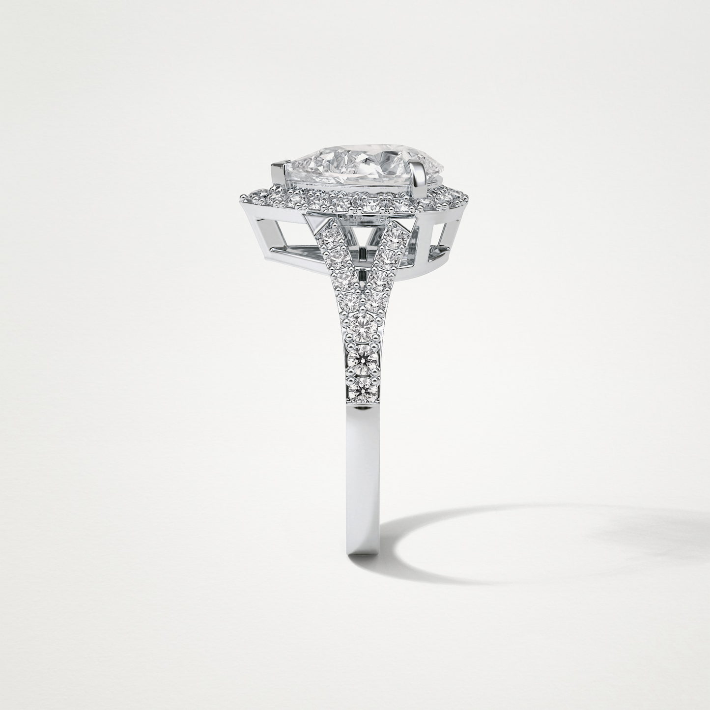 Pear Halo & Split Shank Moissanite Engagement Ring – 3.1 CT Lab-Created Brilliance in 10K/14K/18K Gold