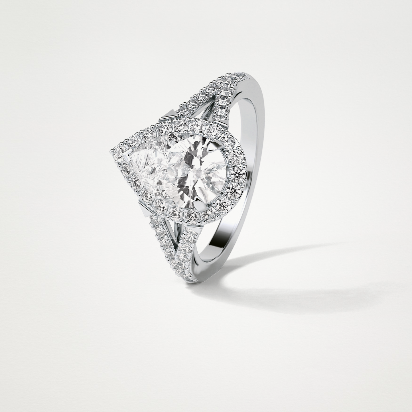 Pear Halo & Split Shank Moissanite Engagement Ring – 3.1 CT Lab-Created Brilliance in 10K/14K/18K Gold