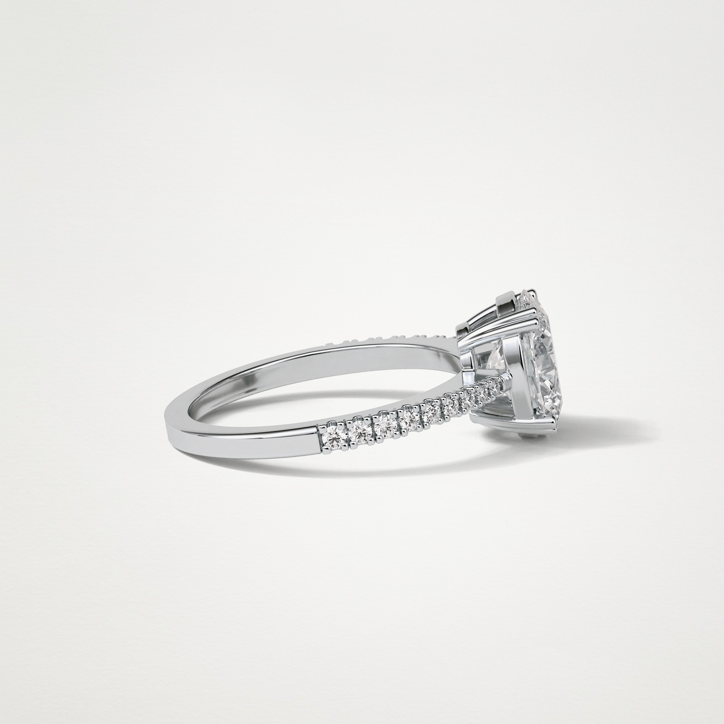 Oval Pave Moissanite Engagement Ring – 1.60 CT Lab-Created Brilliance in 10K/14K/18K Gold