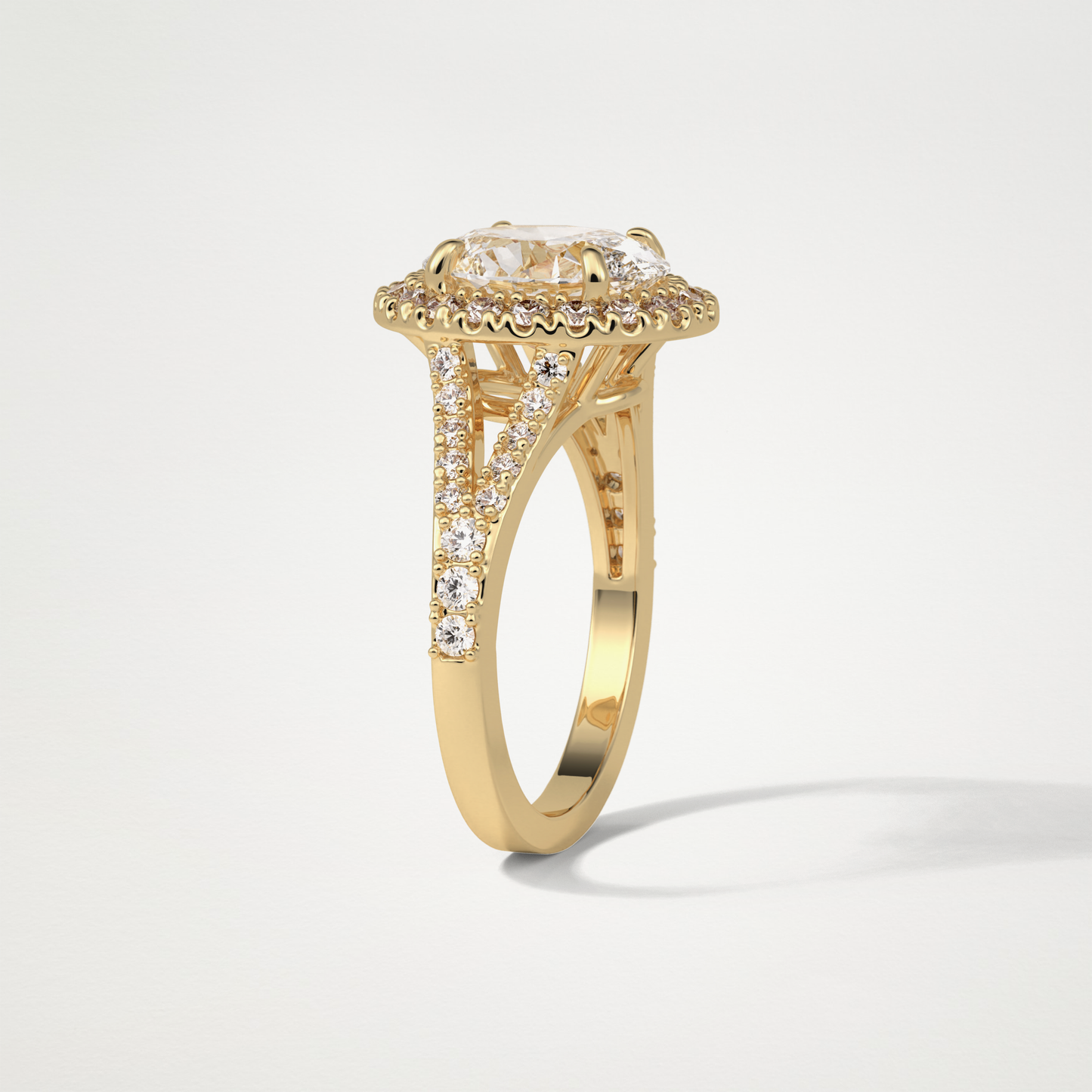 Oval Halo & Split Shank Moissanite Engagement Ring – 2.72 CT Lab-Created Brilliance in 10K/14K/18K Gold