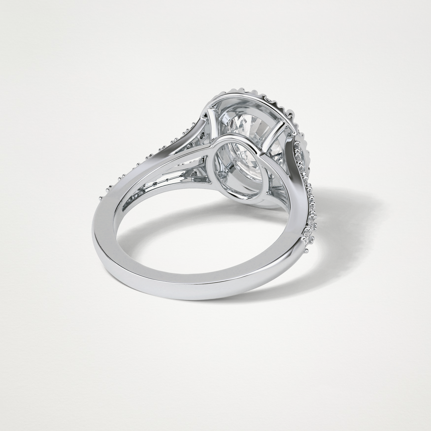 Oval Halo & Split Shank Moissanite Engagement Ring – 2.72 CT Lab-Created Brilliance in 10K/14K/18K Gold