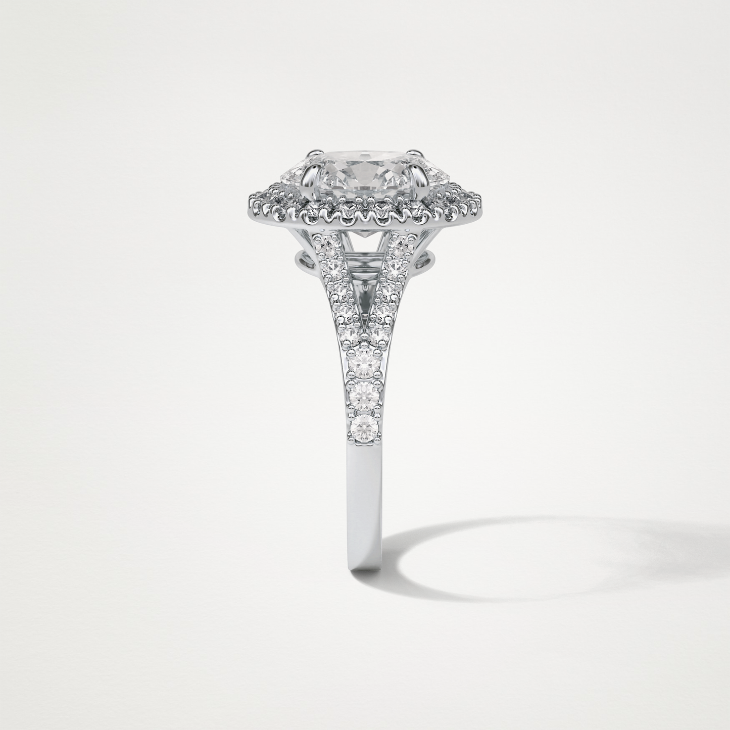 Oval Halo & Split Shank Moissanite Engagement Ring – 2.72 CT Lab-Created Brilliance in 10K/14K/18K Gold