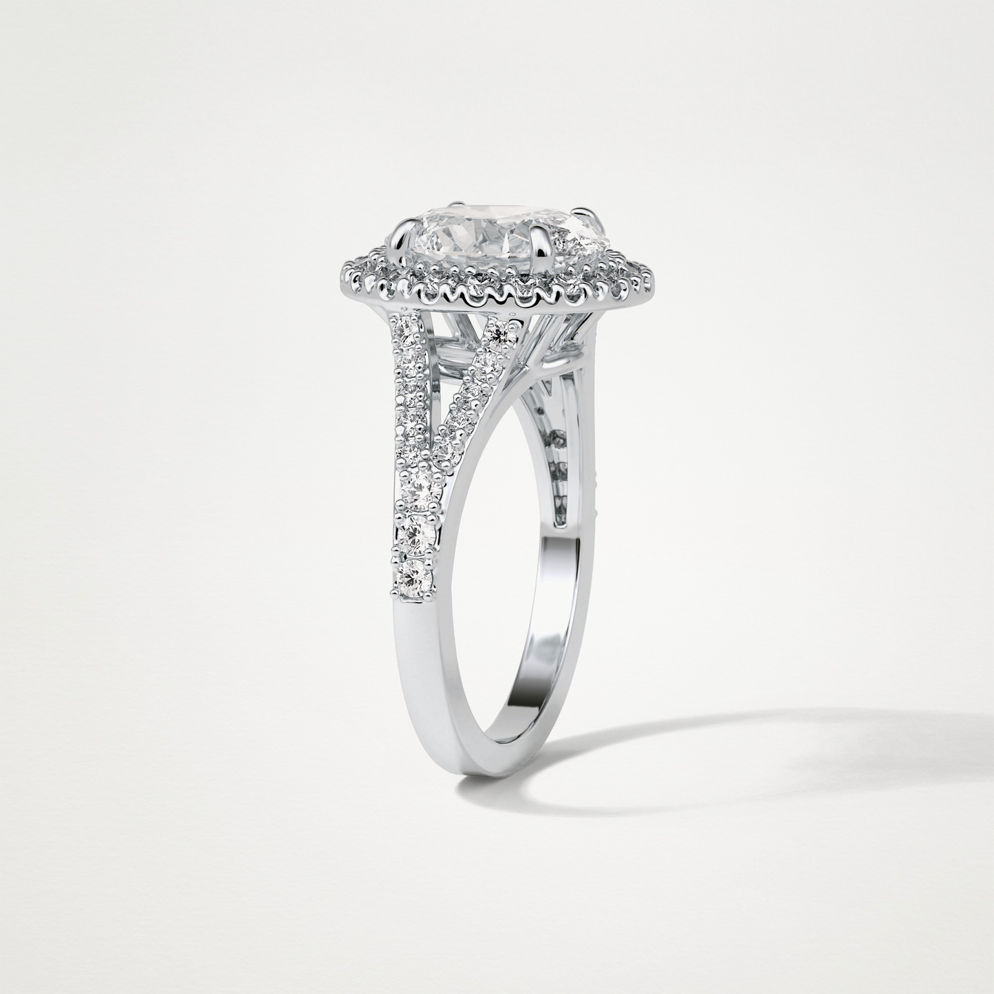 Oval Halo & Split Shank Moissanite Engagement Ring – 2.72 CT Lab-Created Brilliance in 10K/14K/18K Gold