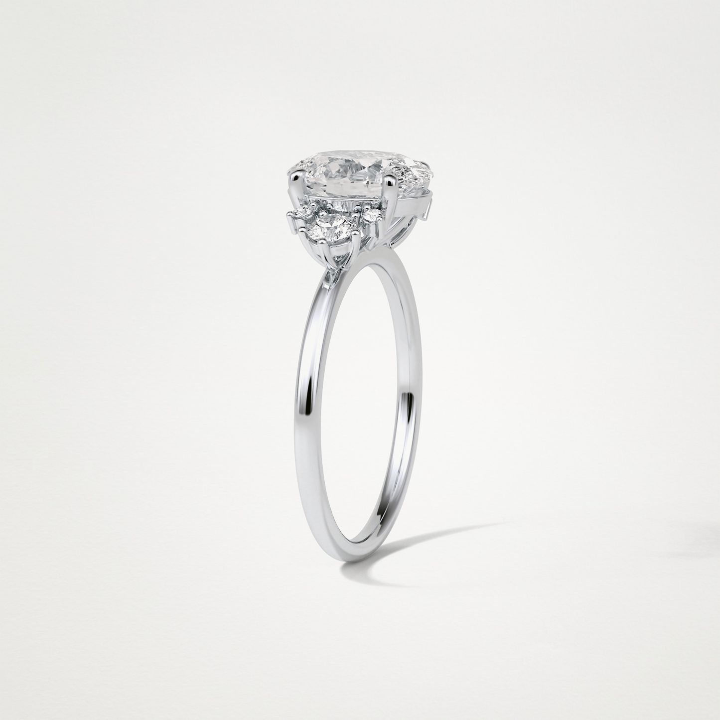 Oval Cluster Engagement Ring – 1.91 CT Lab-Created Brilliance in 10K/14K/18K Gold