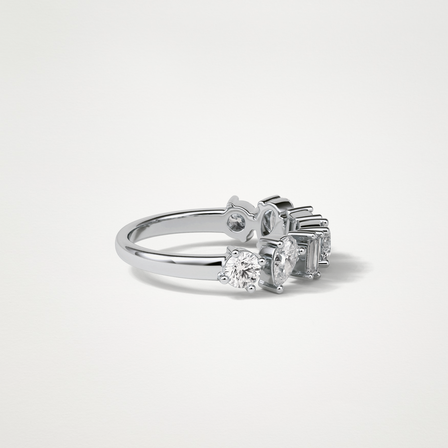 Dainty Wedding Band – Solid Gold Elegant and Timeless Design