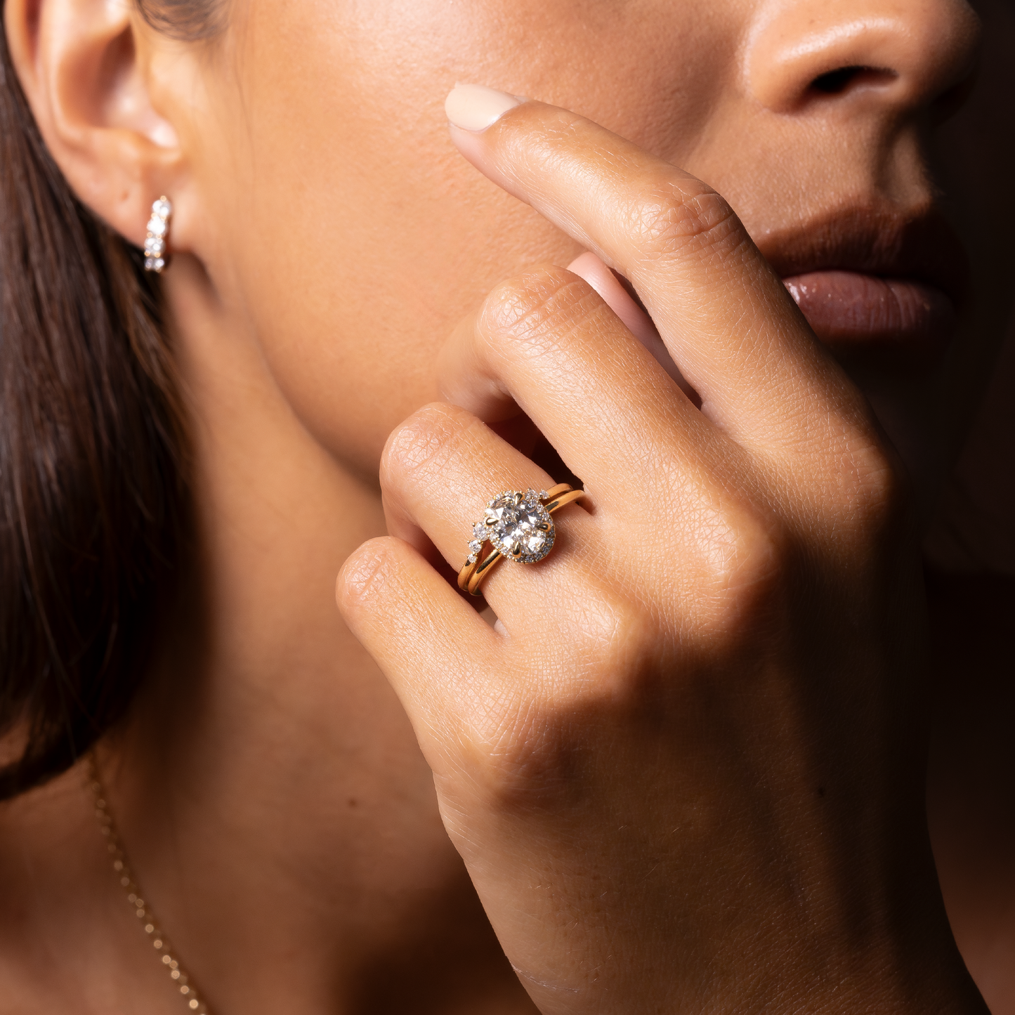 Stunning 1.0-2.0 CT Oval Moissanite Engagement Ring with Halo Design