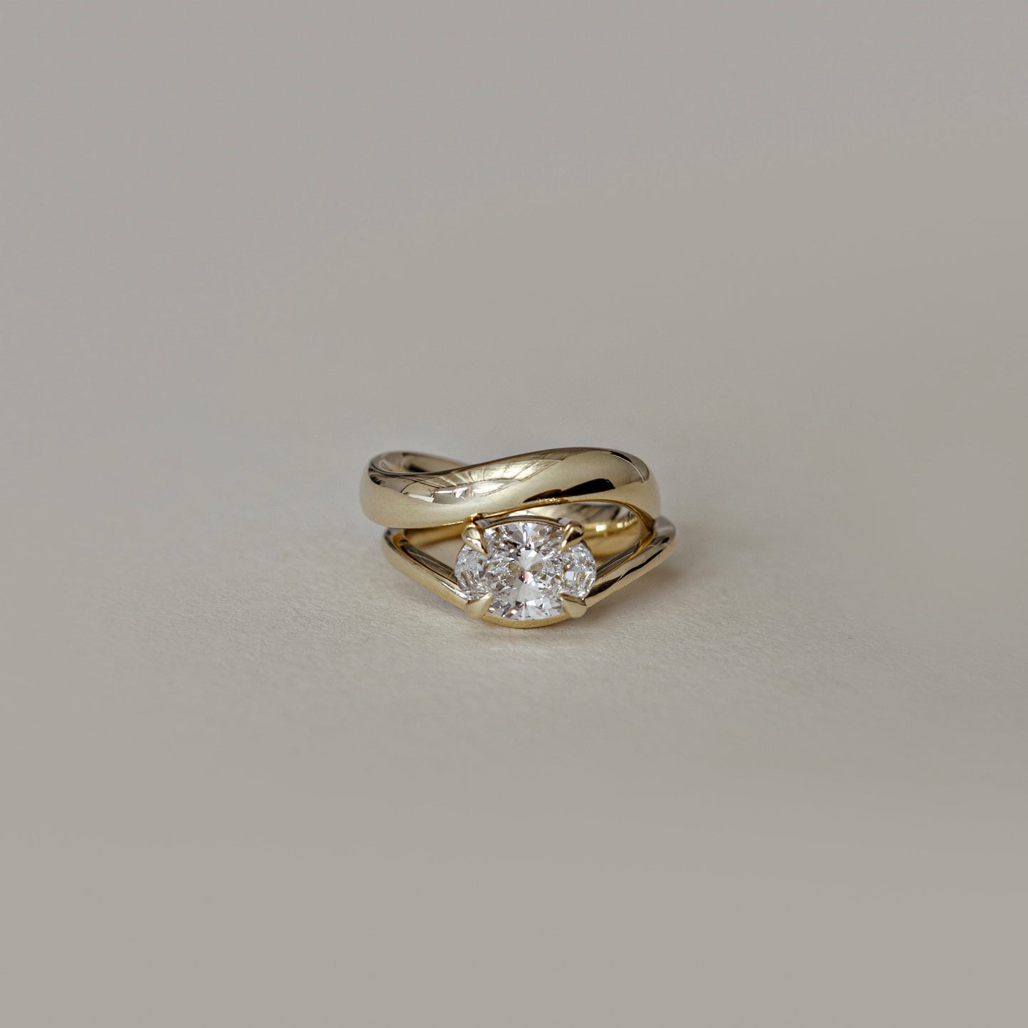 Stunning Contour Ceremonial Wedding Bands