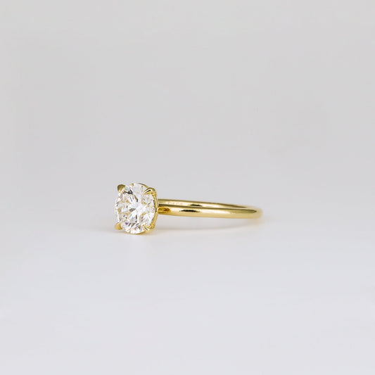1.23 CT Round Shaped Solitaire Moissanite Engagement Ring