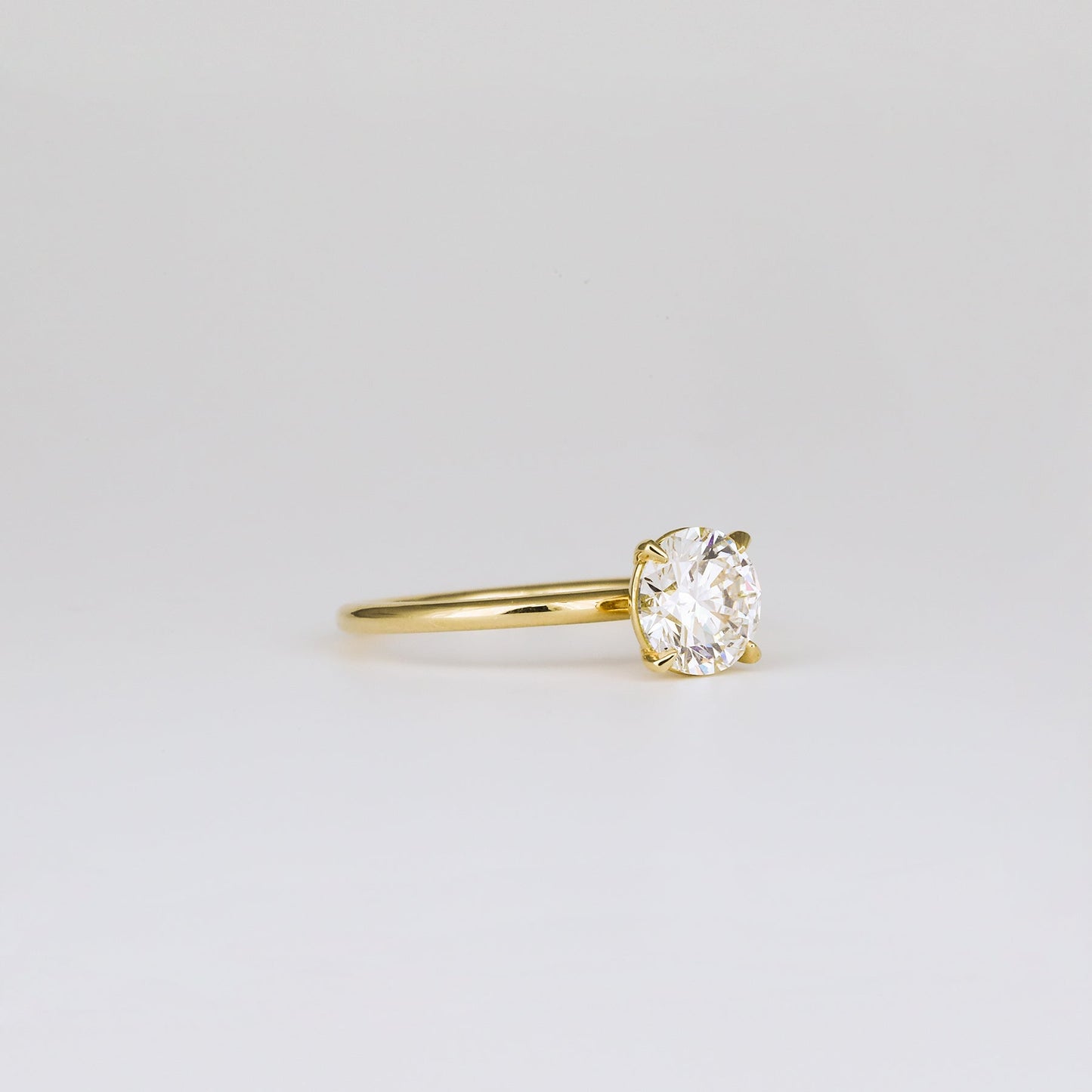 1.23 CT Round Shaped Solitaire Moissanite Engagement Ring