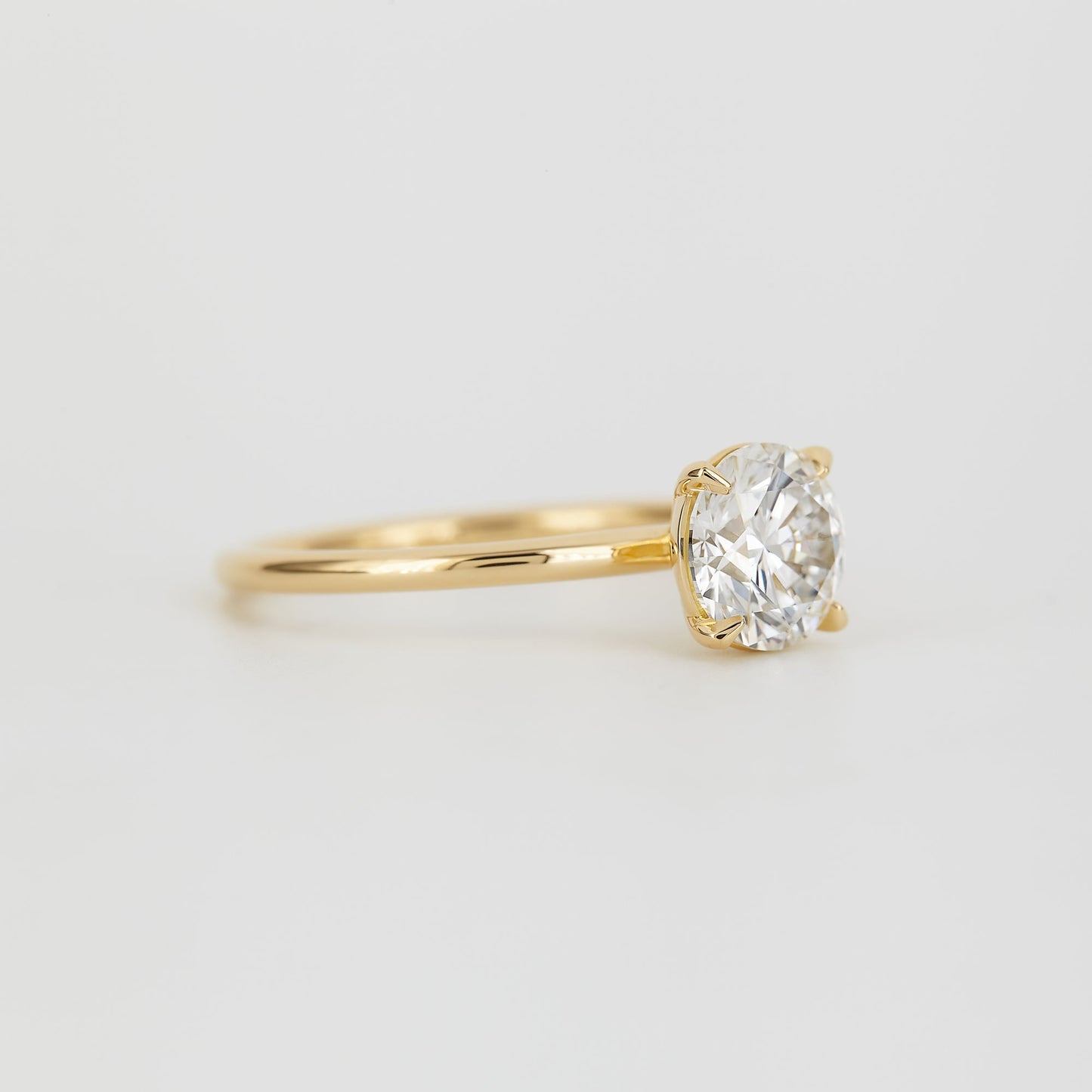 1.52 CT Round Shaped Solitaire Moissanite Engagement Ring