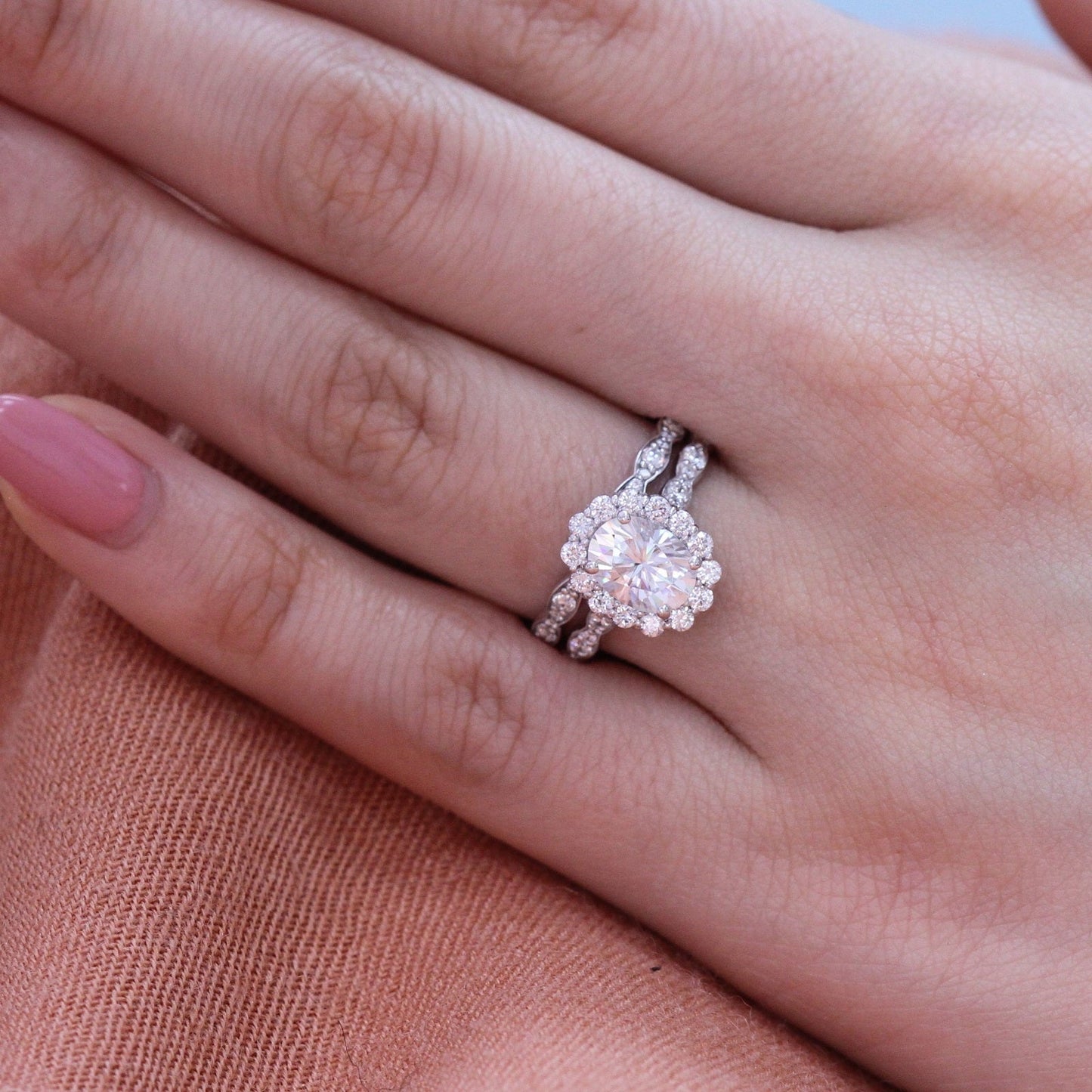 1.5 CT Oval Cut Vintage Style Moissanite Bridal Ring Set