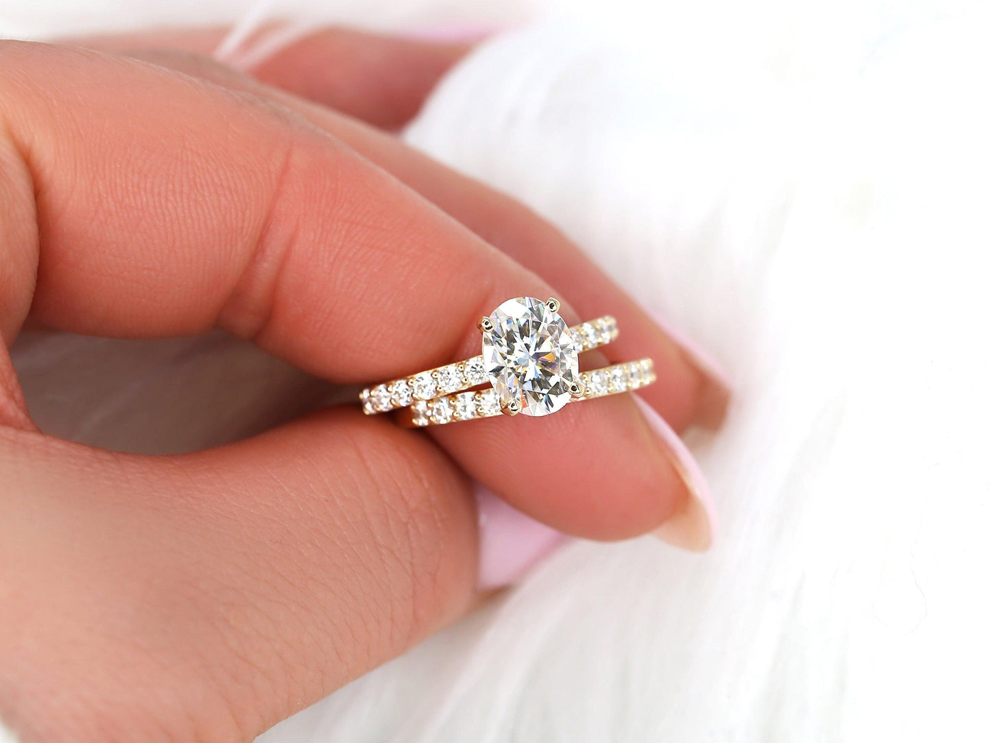 2 CT Oval Cut Bubble Halo & Pave Moissanite Bridal Ring Set