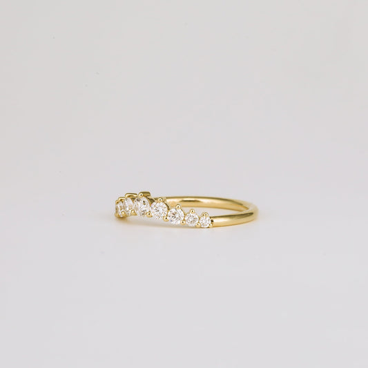 0.31 TCW Round Shaped Curved Moissanite Wedding Band