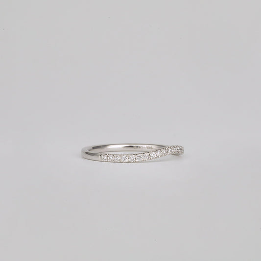0.21 TCW Round Shaped Curved Moissanite Wedding Band