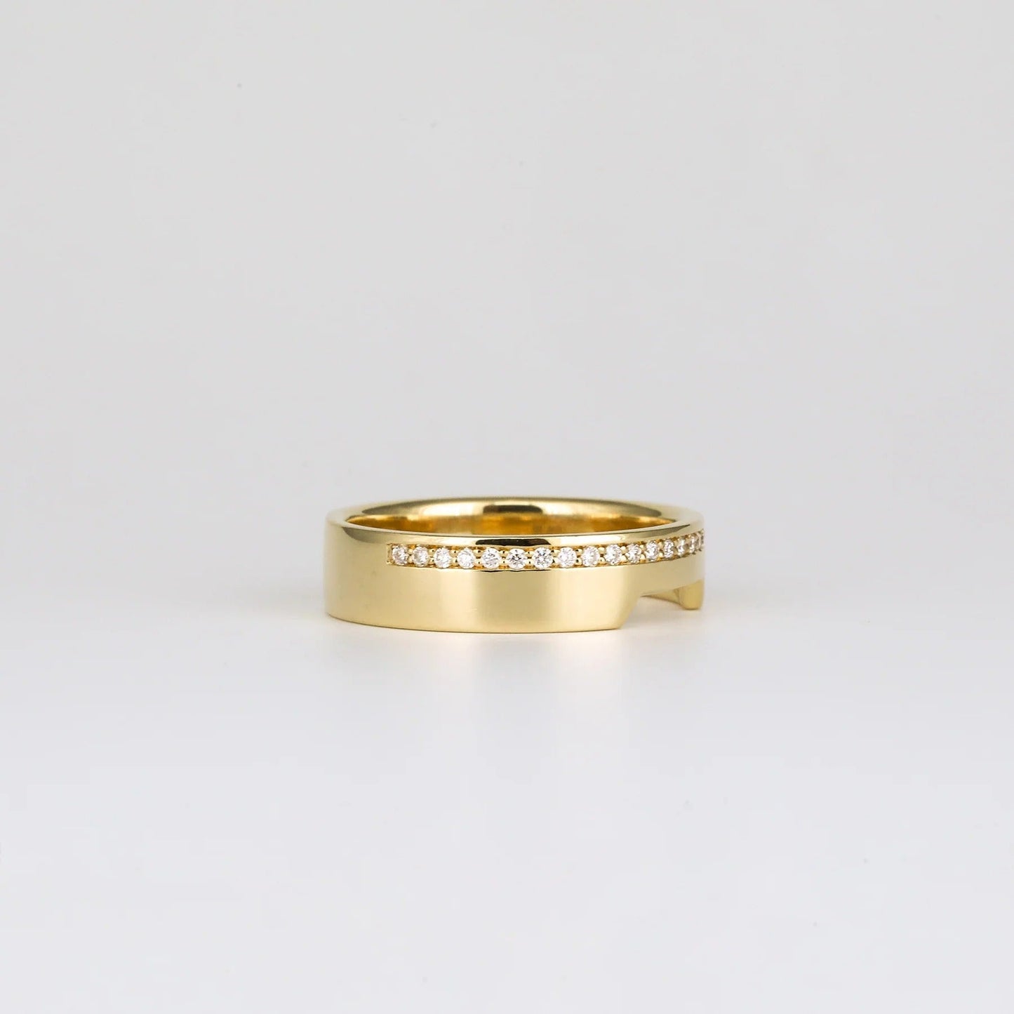 0.05 TCW Round Shaped Channel Setting Moissanite Wedding Band