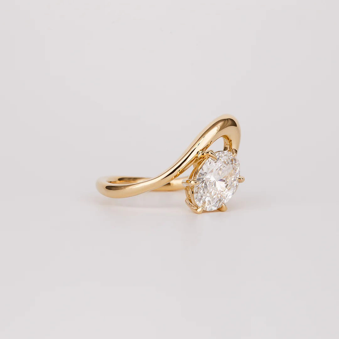 2.5 CT Oval Shaped Solitaire Moissanite Engagement Ring