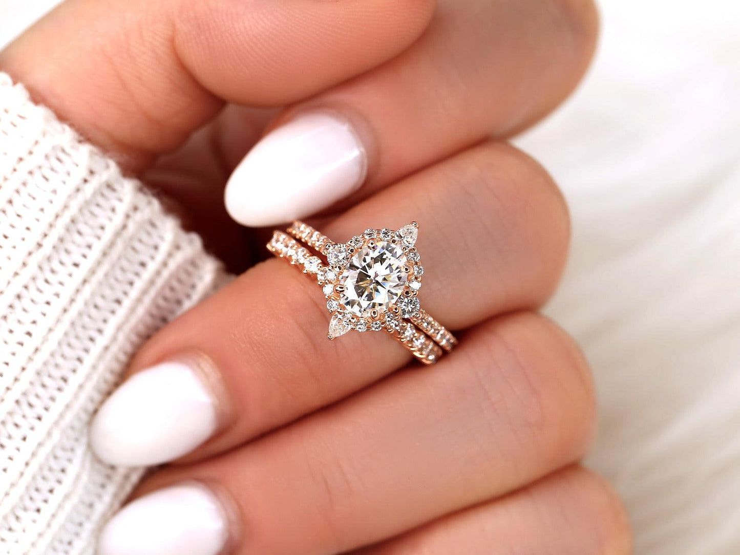 1.5 CT Oval Cut Halo & Pave Moissanite Bridal Ring Set