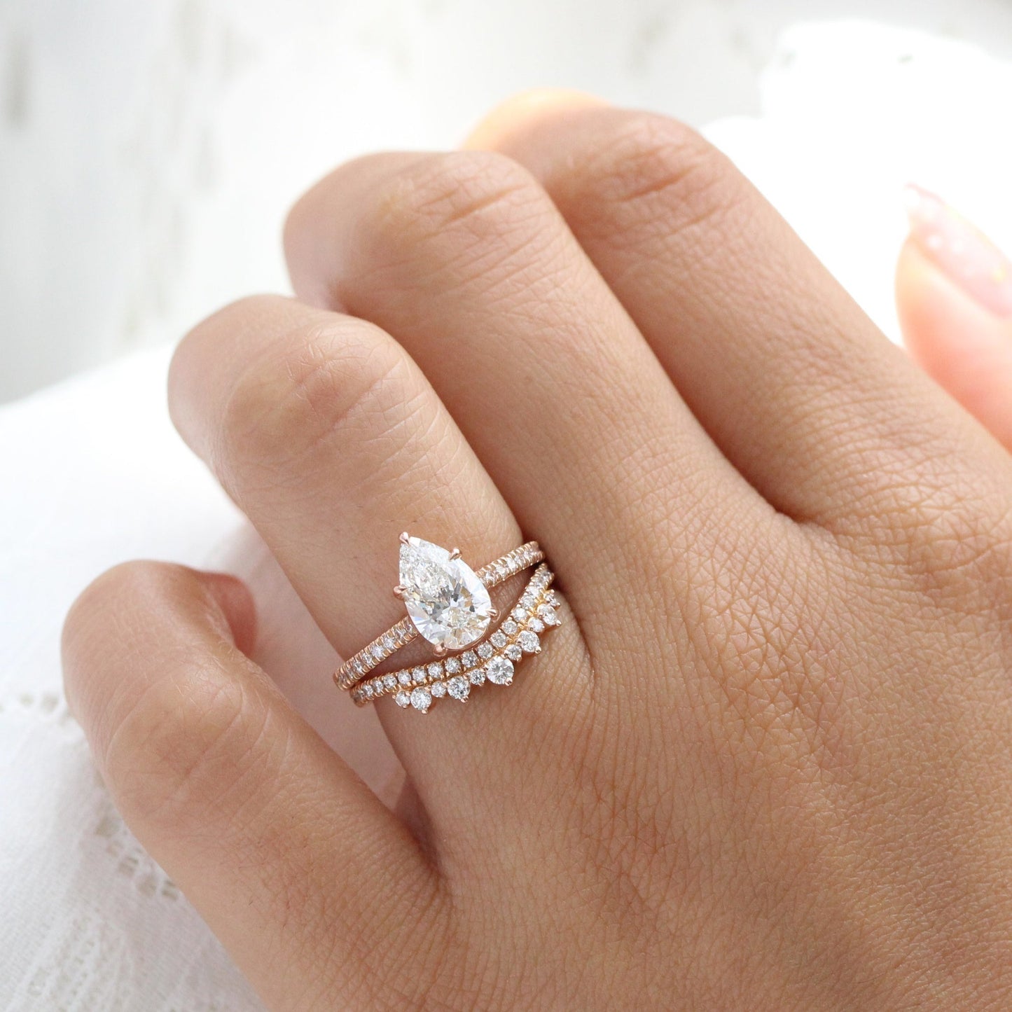 1.5 CT Pear Cut Curved Vintage Pave Moissanite Bridal Ring Set