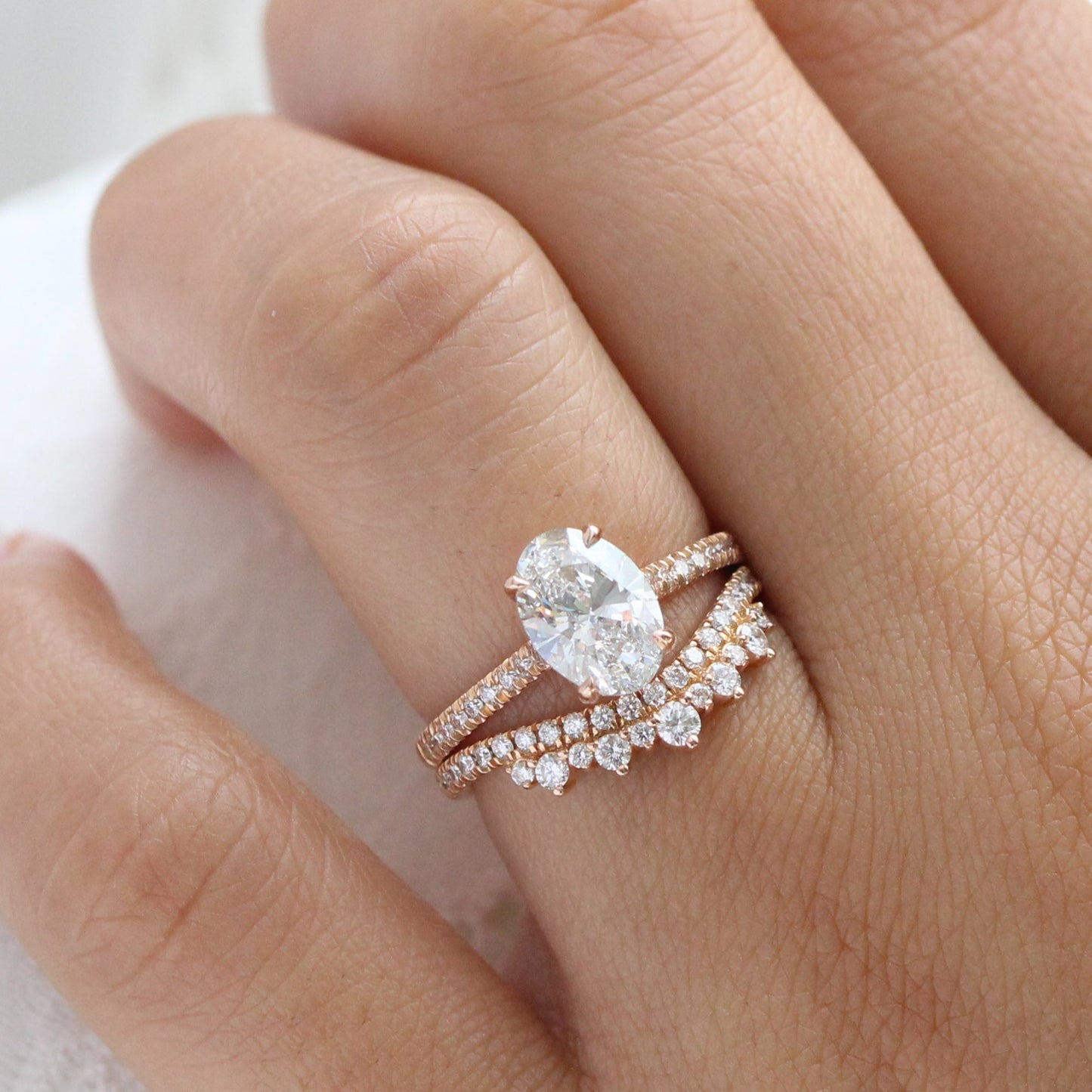 1.5 CT Oval Cut Curved Vintage Moissanite Bridal Ring Set