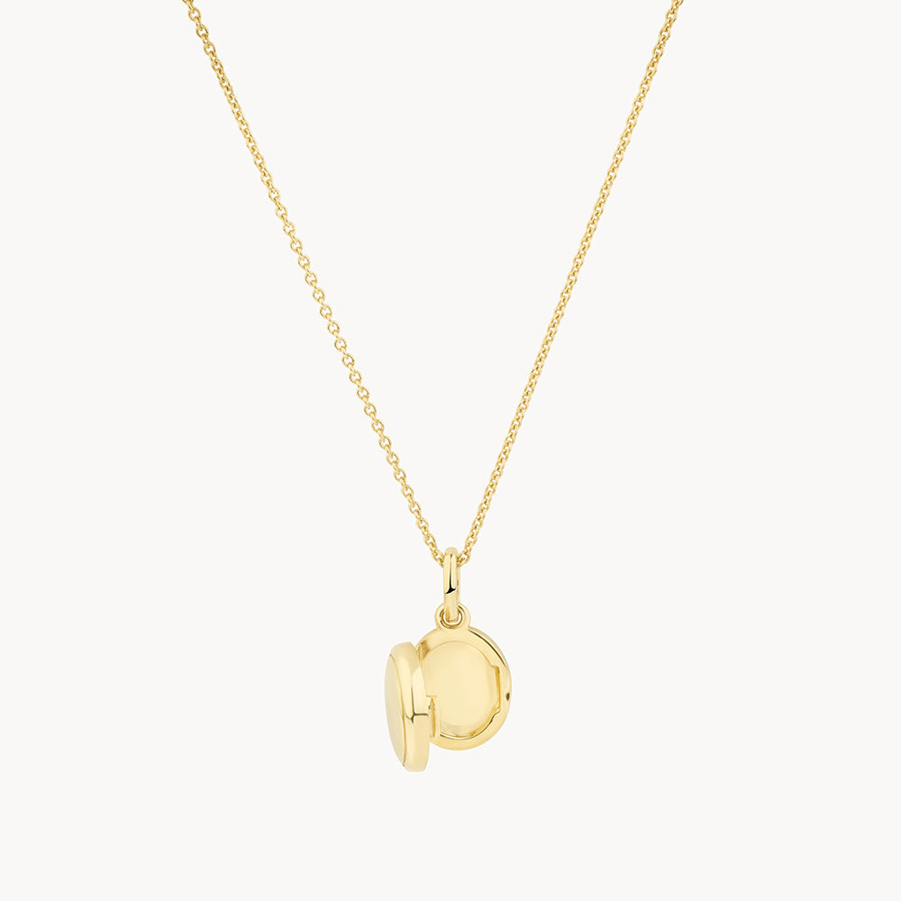 Engravable Oval Necklace