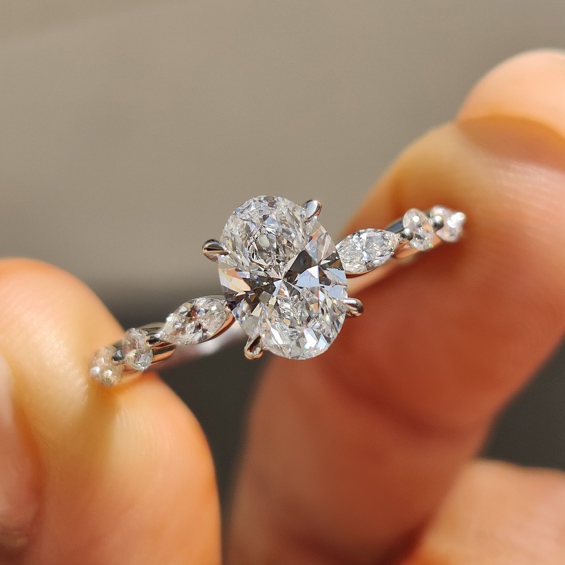 Oval Cut Engagement Ring In White Gold