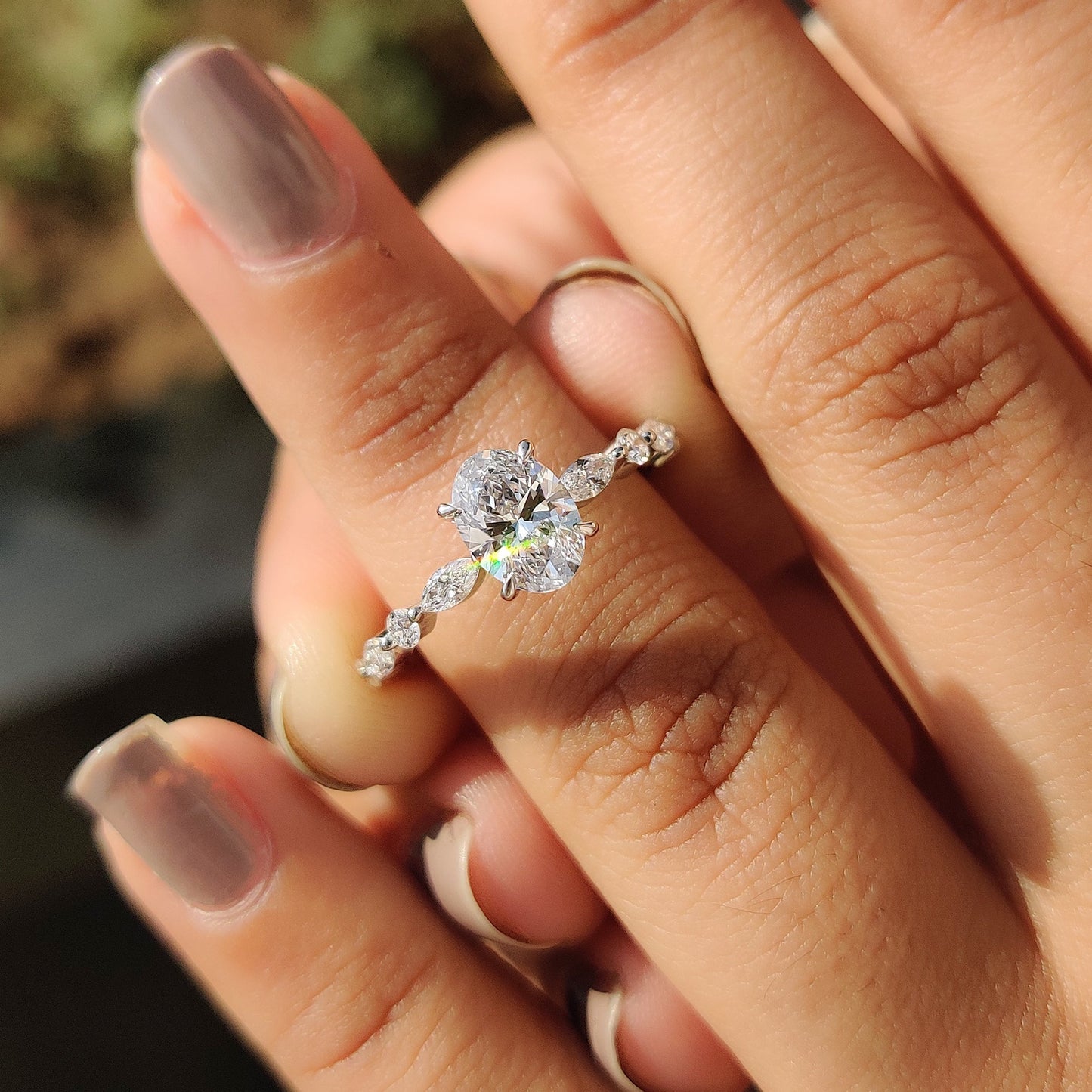 Oval Cut Engagement Ring In White Gold