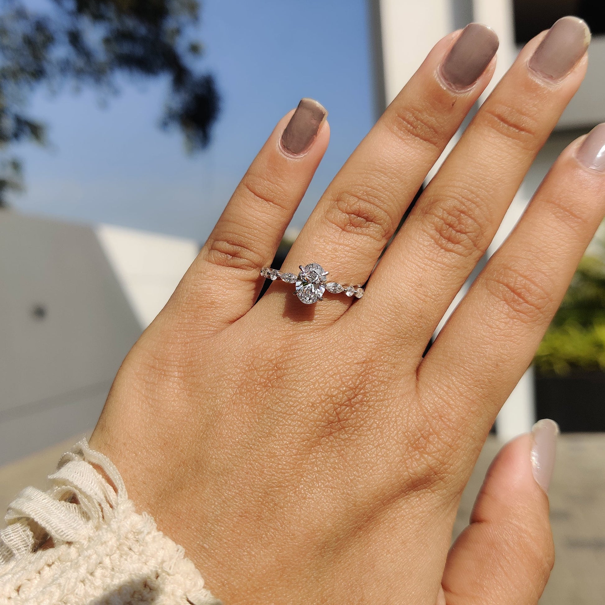 Oval Cut Engagement Ring In White Gold